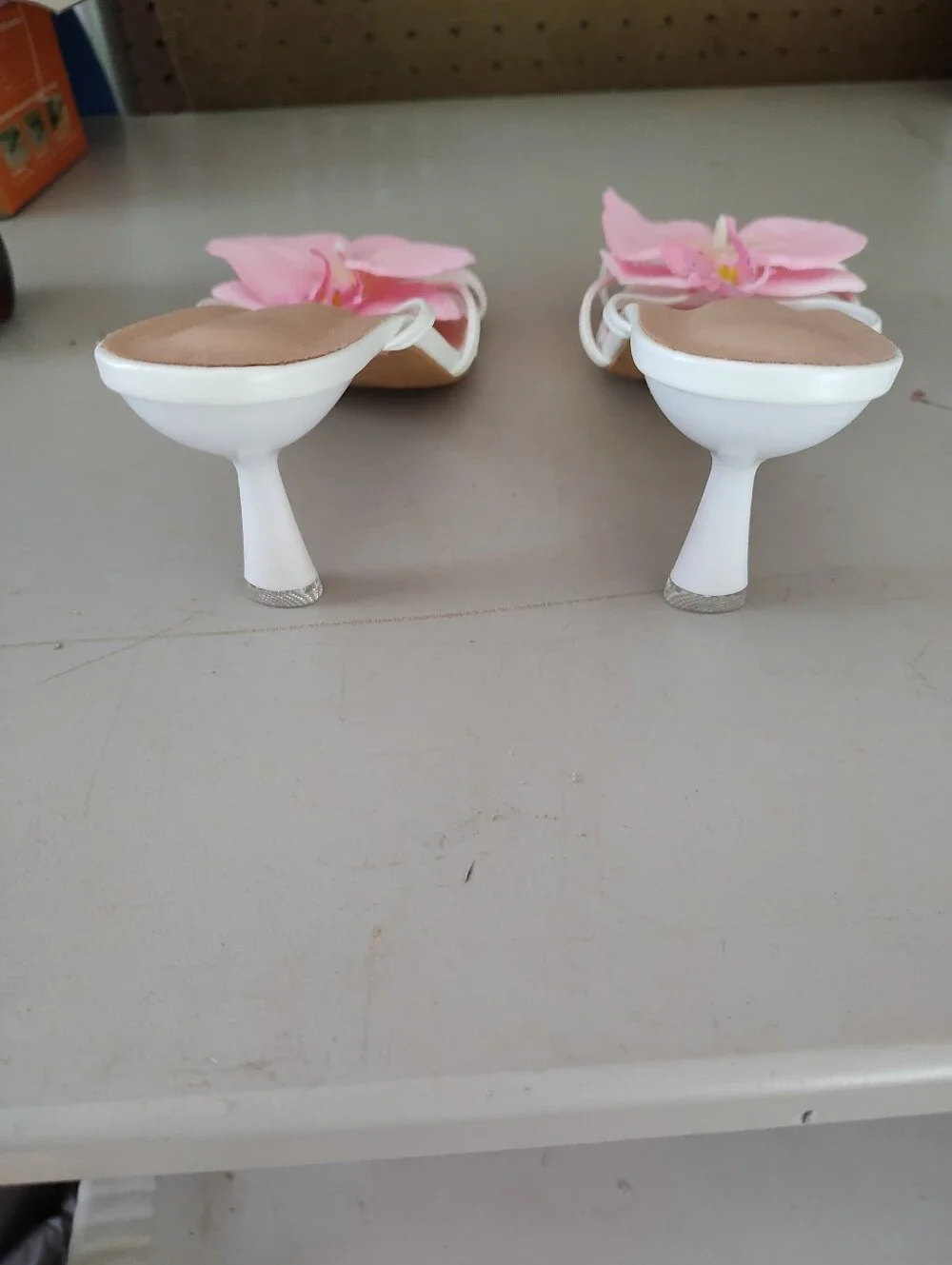 White Strappy 3D Pink Tropical Orchid Flower Kitten Heel Slip On 7